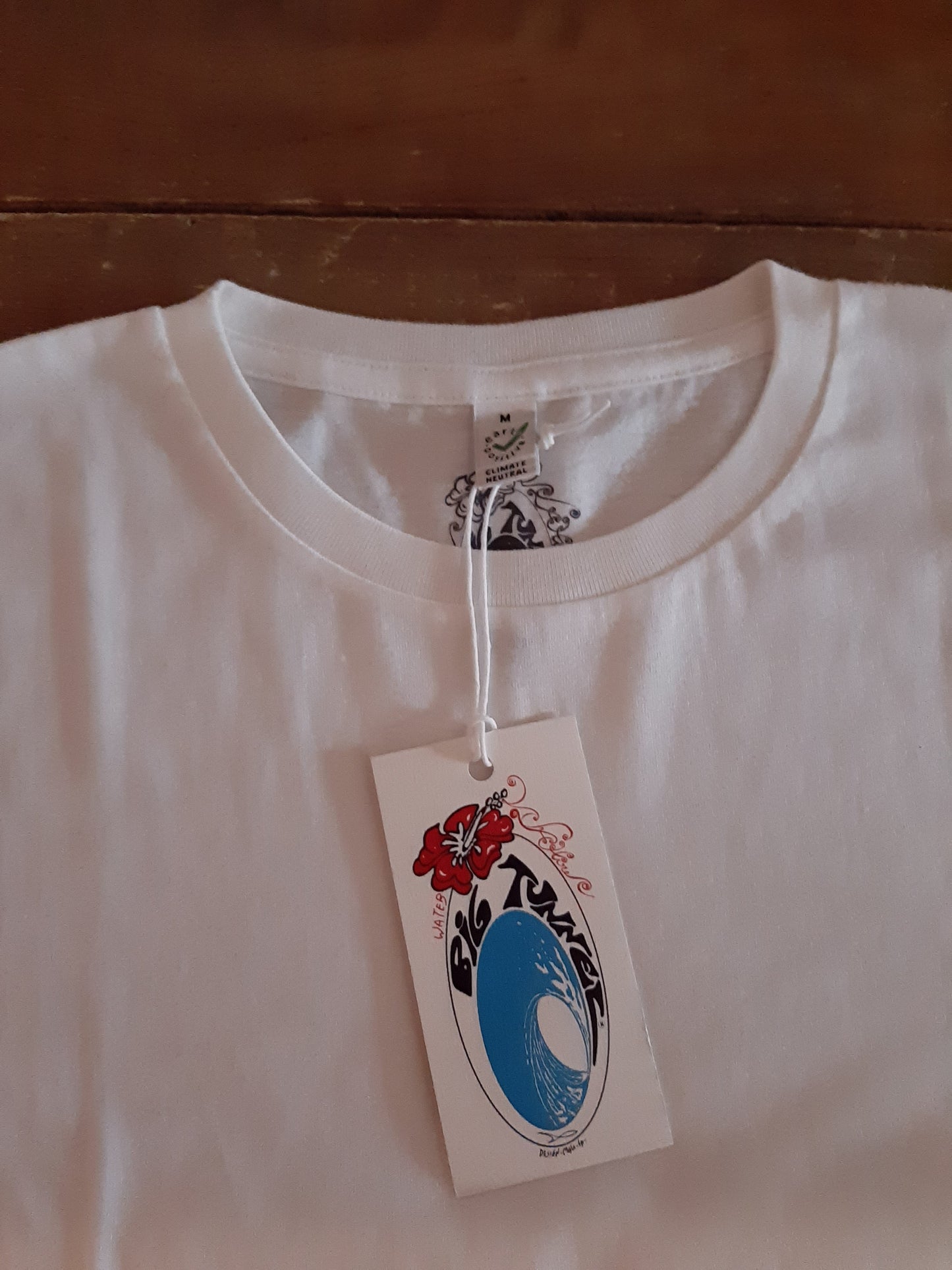 Tshirt water wahine